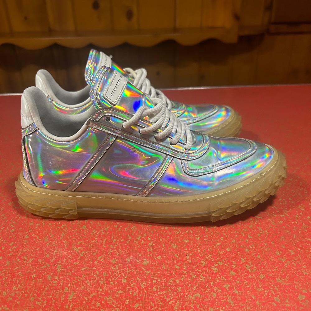 Giuseppe Zanotti Women's Blabber Jellyfish Iridescent Leather Sneakers